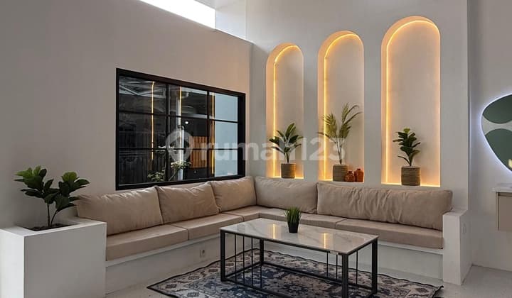 Rumah Baru di Sukun Malang Istimewa Dekat Kampus Kanjuruhan