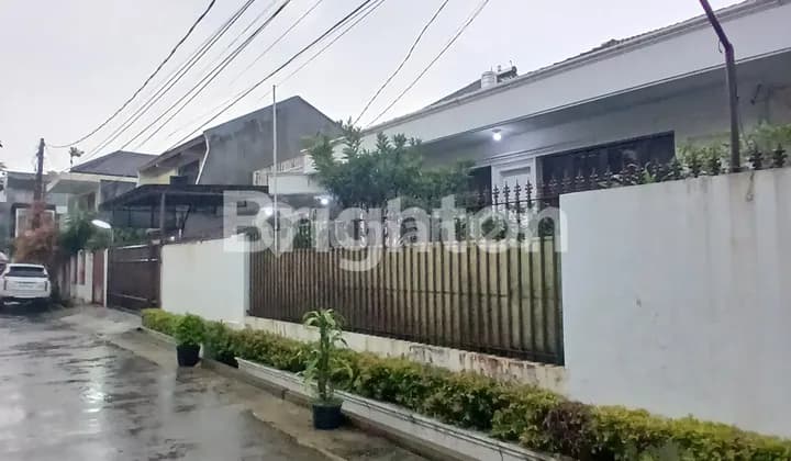 DIJUAL CEPAT RUMAH SUNRISE GARDEN