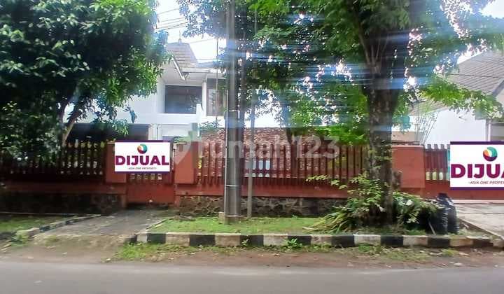 For Sale: A Majestic House with Sturdy and Well-Maintained Structure in a Housing Complex in Duren Sawit, East Jakarta