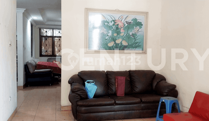 Rumah 2 Lantai Furnished Siap Huni di Cluster Meadow Green