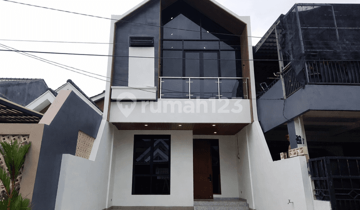 Rumah Baru Dalam Cluster di Graha Raya, Tangerang.