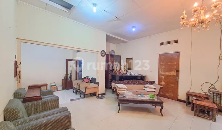 Rumah Klasik di Blok S Kebayoran Baru, Dekat Scbd Kuningan Wolter