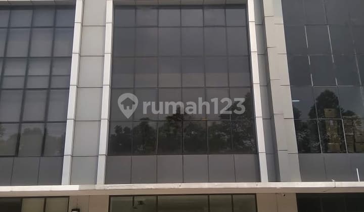 Ruko Strategis di Area Comersil Bintaro