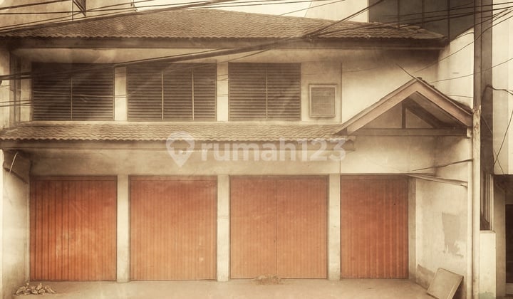 Ruko di pusat Jakarta cocok untuk usaha dan investasi , dekat dengan Gambir, Tanah Abang, Monas