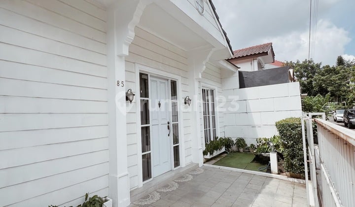 Dijual Rumah Cantik American Style di Cinere Dijual Rumah Cantik American Style di Cinere