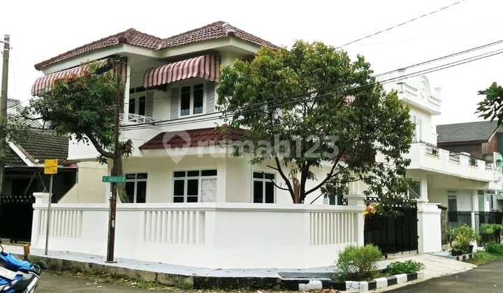 Dijual Rumah Baru Renovasi Posisi Hook Dekat ke Stasiun Kereta di Taman Cimanggu