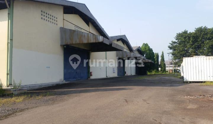 Gudang Siap Pakai Cileungsi Bogor Loading Dock Akses 40feet