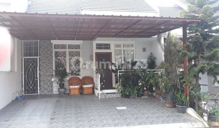 Rumah 2 Lantai dengan View Gunung Depan Belakang di Cluster Terrace Hill