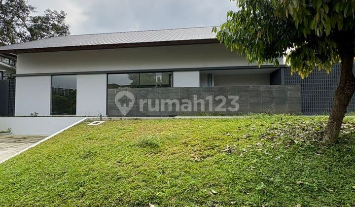 Rumah Luas Siap Huni di Cluster Mediterania Golf Hill