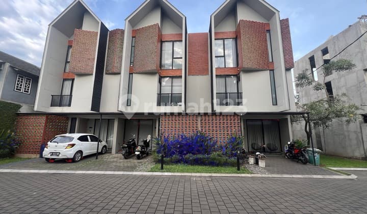 Rumah Modern Estetik 5 Menit Stasiun Jurang Mangu Bintaro