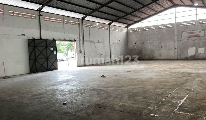 Cheapest Warehouse on Soekarno-Hatta Main Road, Bandung