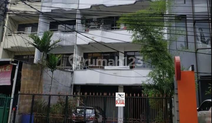 Ruko Mangga Besar (Size 7.5x24 m)