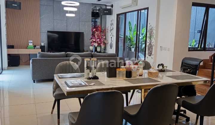 Dijual Rumah Full Furnish SHM di Bsd 220 M