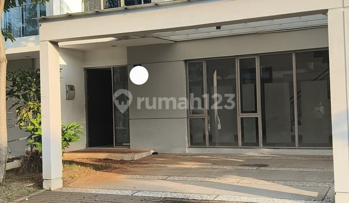 For Rent House in PIK 2 Width 8 2 Floors Near Toll Access