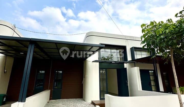 Rumah Tenang Di Pusat Kota Malang Cocok Untuk Keluarga Muda!