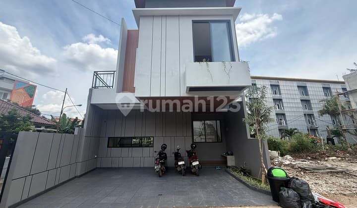 Rumah 2 Lantai Termurah Dekat Lebak Bulus Bonus Mobil Listrik