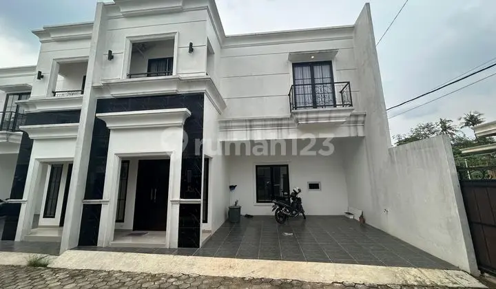 Over Kredit Rumah Dua Lantai Lokasi Dekat Alun Alun Depok