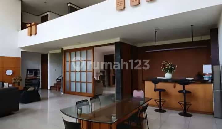 Rumah Murah 2 Lantai Semi Furnished Bagus Shm Di Setra Sari Kulon