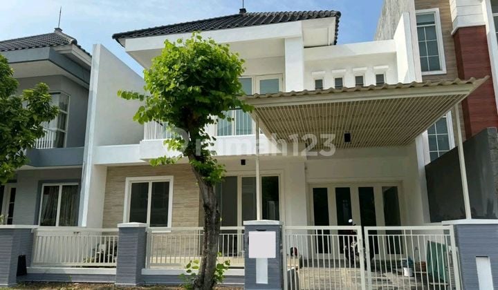 Dijual Rumah San Antonio, Pakuwon City Semi Furnished, Carport 1, Garasi 1