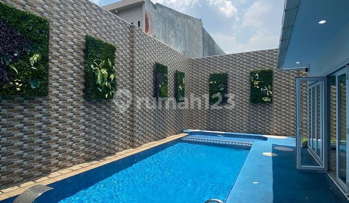 Rumah Mewah dekat Tol & LRT di Kota Wisata Cibubur Jakarta Timur
