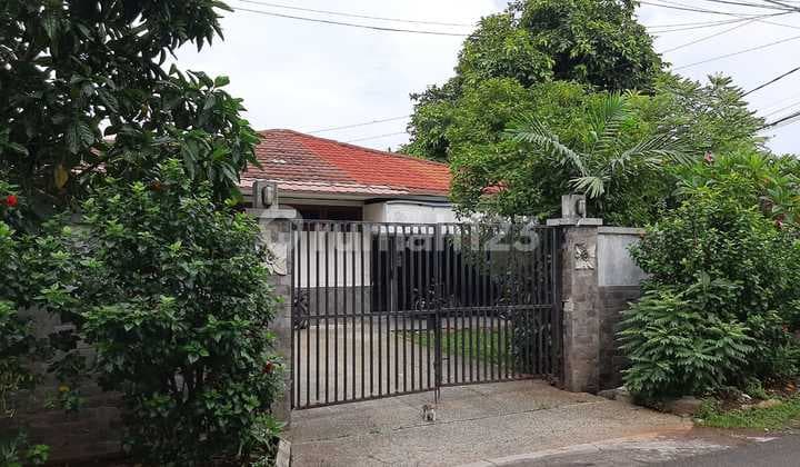 Cocok untuk Investasi Lokasi Strategis Rumah di Cempaka Putih