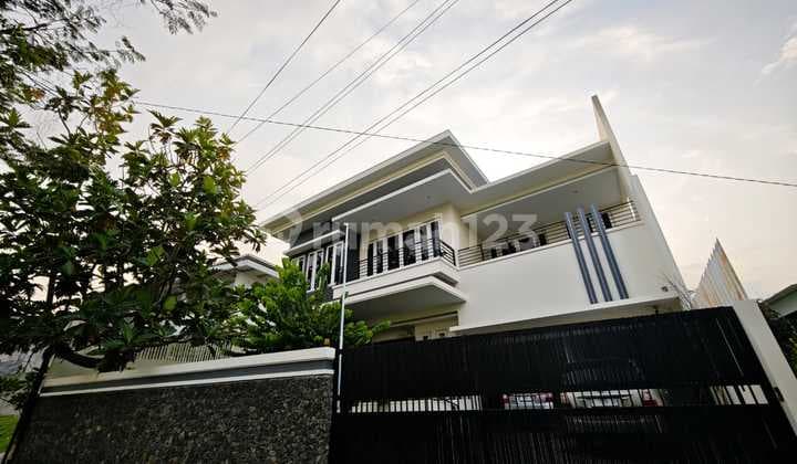 Rumah Mewah Semi Furnished Semboja Gajah Mungkur