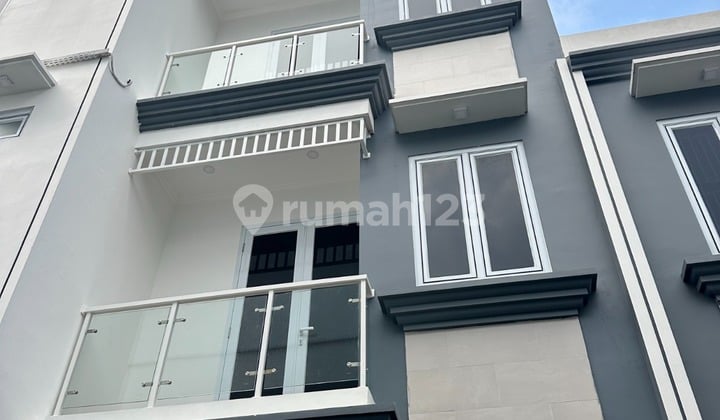 Rumah Nyaman Lingkungan Tenang Di Cempaka Putih