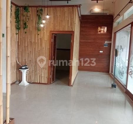 Strategic Store Lease in Berawa Canggu - Bustling Business & Villa Area