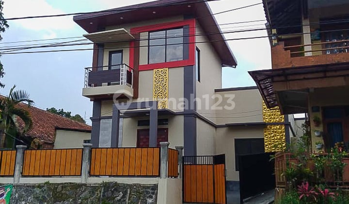 Dijual rumah baru 3 tahun, samping SMPN 4 Sukabumi - Akses ke kota super mudah