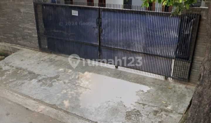 Rumah Dikomplek Larangan Indah Cileduk Tangerang