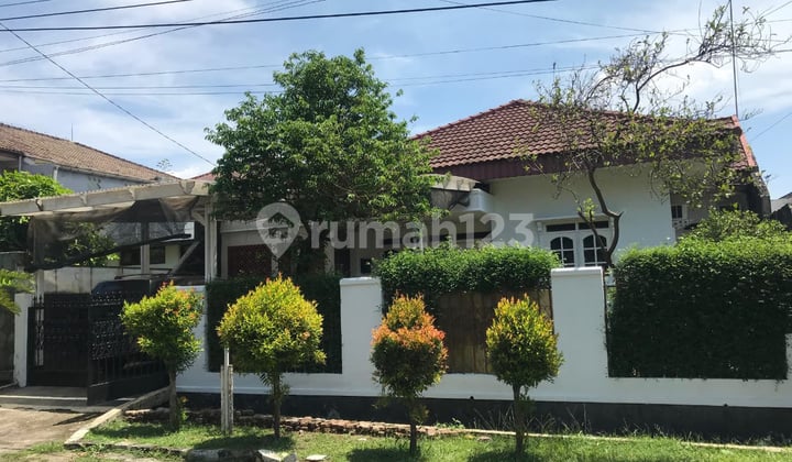 Jualrumah,Asri Hijau dengan Lokasistrategis