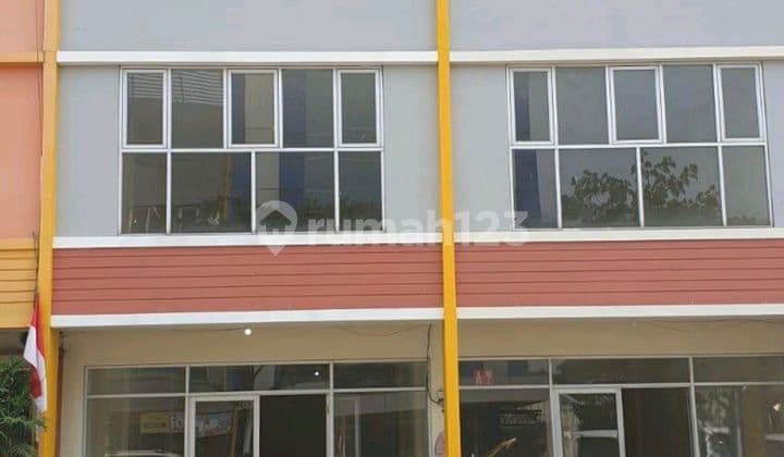 For Sale Shophouse in Bekasi City, Suitable for Offices and Business, Location is Very Strategic