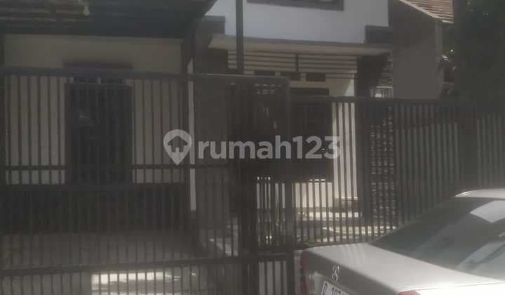 Rumah Minimalis Terawat Siap Huni di Terusan Buah Batu Bandung