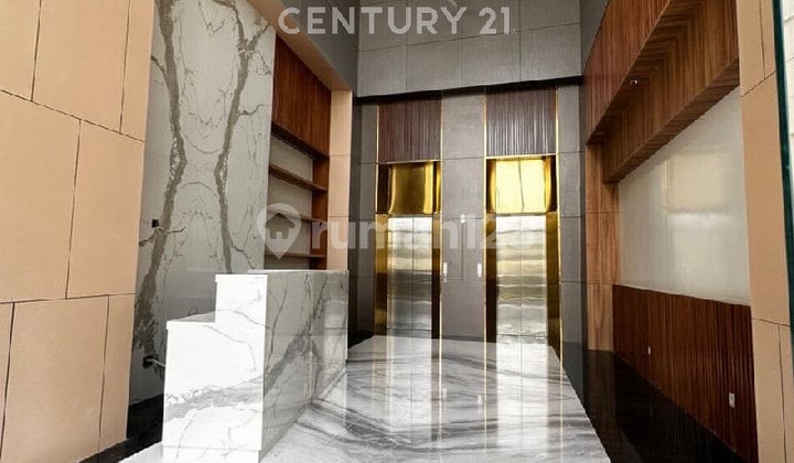 Brand New Exclusive Office Space For Lease Pasar Baru Jakarta P