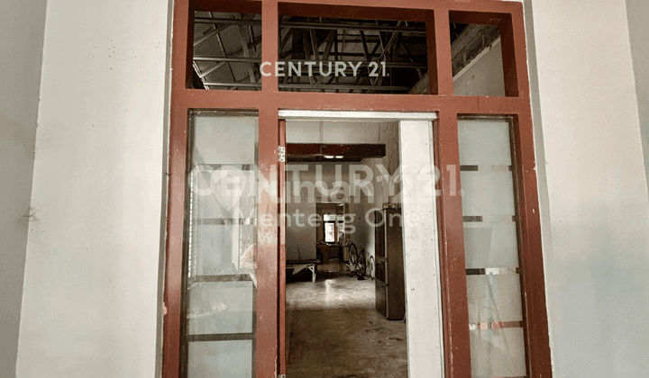 Ruang Usaha 2 Lantai Lokasi Strategis di Jakarta Pusat