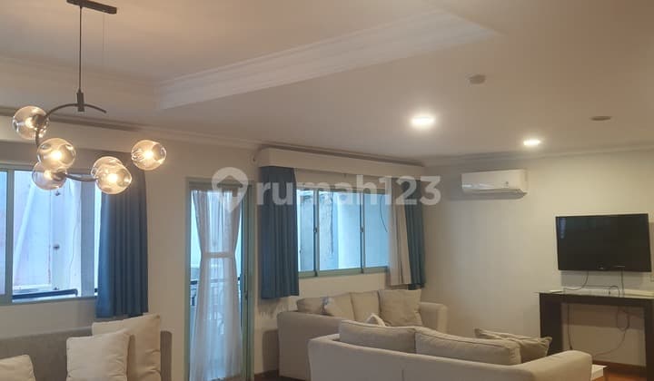 Rumah Luas di Menteng Inti Cocok untuk Klinik atau Usaha