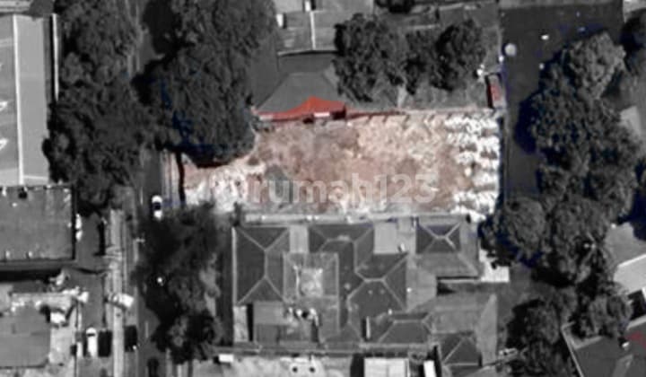 Tanah Kosong di Menteng Inti Sangat Luas Area Komersil