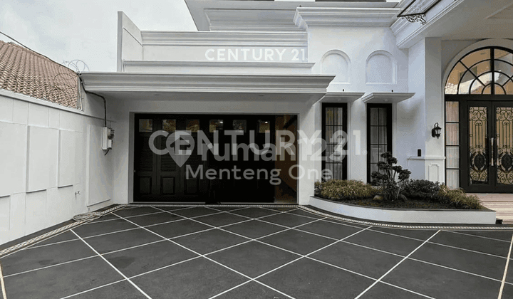 Rumah American Classic Brand New Menteng