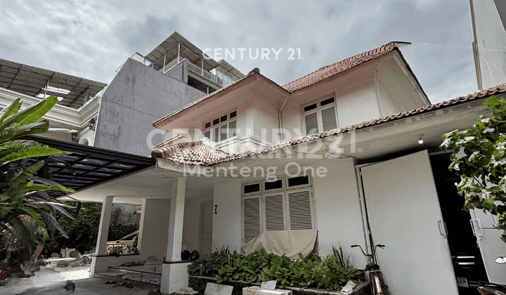 Rumah Mewah Newly Renovated di Area Prestige Menteng