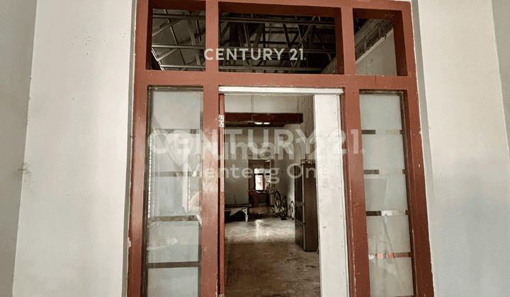 Ruang Usaha 2 Lantai Lokasi Strategis di Jakarta Pusat