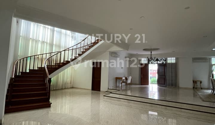 Semi-Furnished Luxury House in Menteng, Central Jakarta