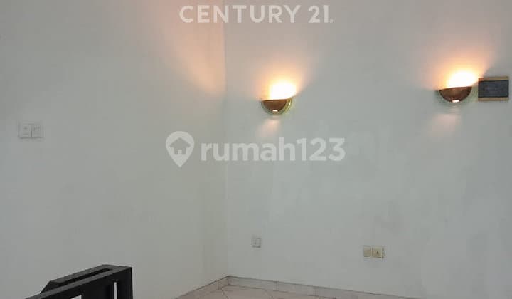 Rumah Kantor 2 Lantai Bagus Siap Pakai di Kp Melayu Tebet