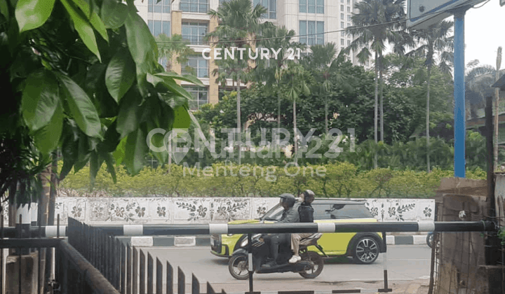 East-Facing House Strategic Location near Pakubuwono