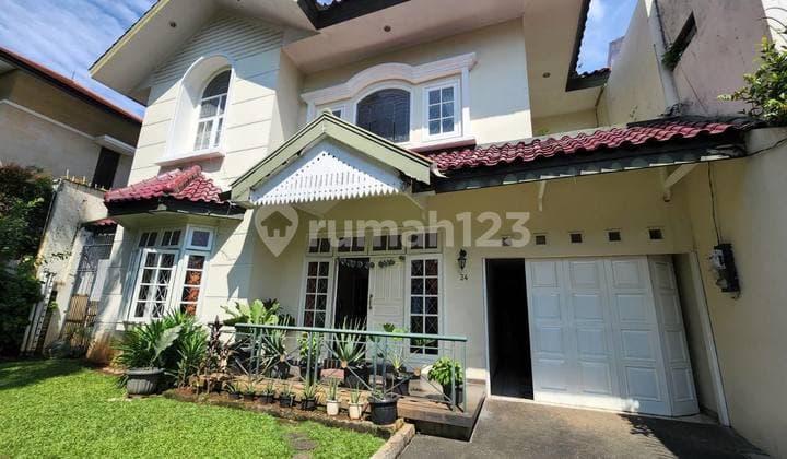 Dijual Rumah Lokasi Permium. Jaakarta Selatan