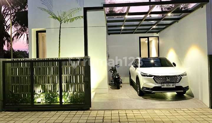 Rumah Modern Fully Furnish Jakal KM 10 Timur Pasar Gentan