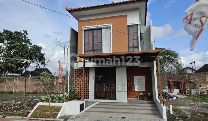 Satu2nya Rumah Mewah Dalam Perumahan Elit Ditengah Kota Jogja 5 Menit ke Malioboro One Gate System