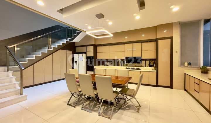 Dijual Rumah Mewah Sunter Semi Furnished