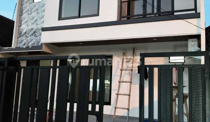 Rumah, 2 Lantai, SHM, Siap Huni di Gading Serpong