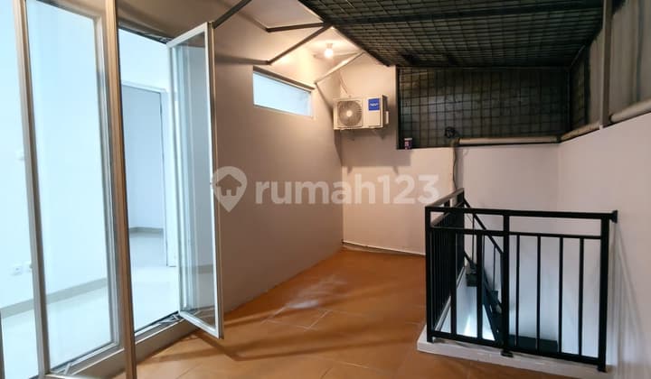 Dijual Rumah Siap Huni di Gading Serpong Sektor 1 D