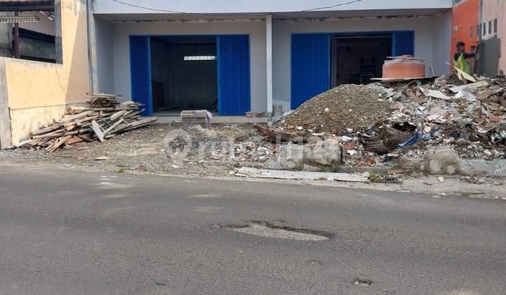 For Sale New Ready-to-Use Shop House in Pancoran Mas, Depok